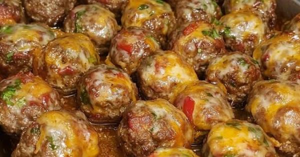 Μπαλάκια λουκάνικου με τυρί κρέμα – Εύκολο και απολαυστικό ορεκτικό