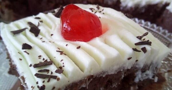 Μπισκοτογλυκό ψυγείου με σοκολάτα σαν τούρτα Με λιγότερα από 5 υλικά!!