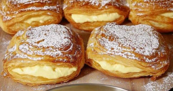 Γαλλική απόλαυση σε πιάτο: τραγανή ζύμη με λεπτό εσωτερικό βανίλιας που ξετρελαίνει