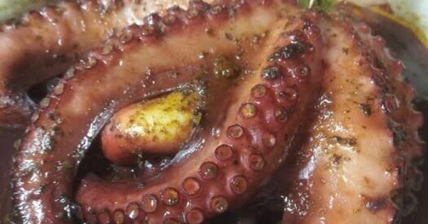 Έφτιαξα χταπόδι στον φούρνο και έγινε λουκούμι – από τότε δεν το κάνω αλλιώς