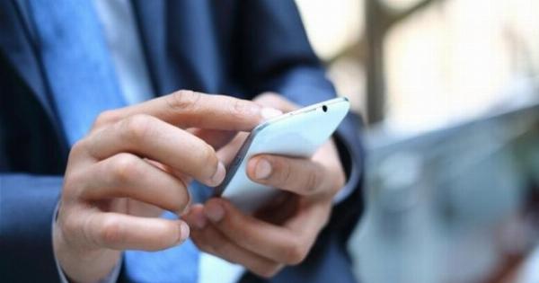Η νέα παγίδα στα κινητά που την πατάνε οι μεγάλοι άνθρωποι και τους αδειάζουν τους λογαριασμούς