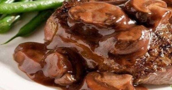 11 τροφές που αποφεύγουν οι καρδιολόγοι – και καλό είναι να περιορίσουμε κι εμείς