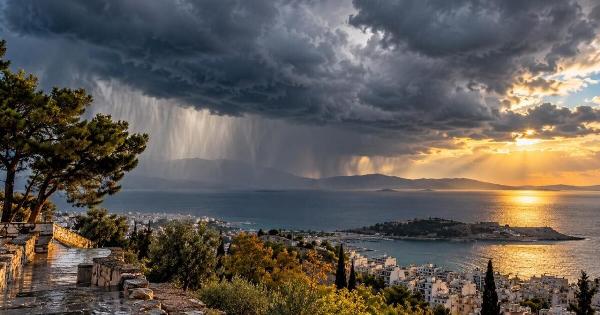 Καιρός Αθήνα: Πότε δυναμώνουν οι βροχές σήμερα – Οι ώρες που αυξάνεται ο κίνδυνος καταιγίδας