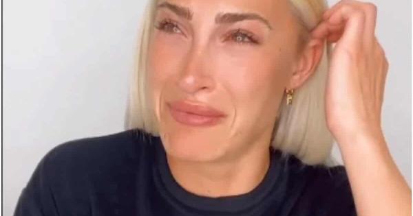 Ιωάννα Τούνη: «Εδώ και 9 χρόνια είμαι βίζιτα, πεταμένη, μεθυσμένη…»