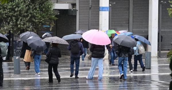 Έκτακτο δελτίο ΕΜΥ: Έρχονται ισχυρές καταιγίδες και χαλάζι – Πότε το διπλό «χτύπημα» στην Αττική