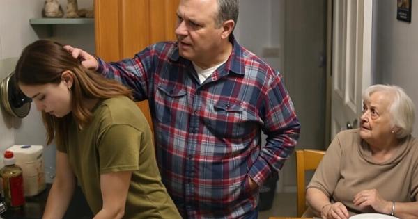 Πήγα χωρίς προειδοποίηση στο σπίτι της κόρης μου και είδα πώς ο άντρας της και η πεθερά της την ταπείνωναν, ενώ εκείνη στεκόταν και έτρεμε από φόβο: έκανα μόνο ένα τηλεφώνημα — και λίγα λεπτά αργότερα μπήκε στο σπίτι ο άνθρωπος που φοβούνταν περισσότερο απ’ όλους