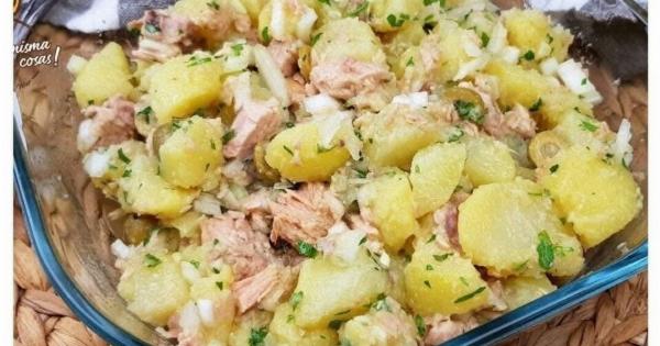 Πατατοσαλάτα με τόνο και ελιές – Δροσερή, εύκολη και πεντανόστιμη