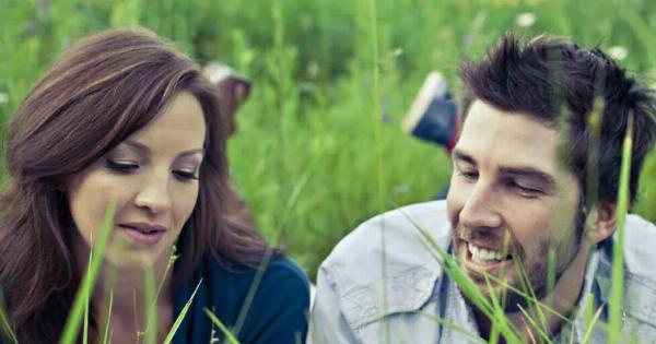 Έτσι θα τον πιάσεις: Τα σημάδια που δείχνει κάθε ζώδιο όταν απατά τον σύντροφο του