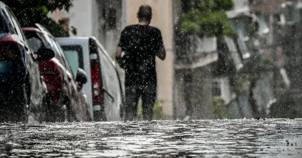 Έκτακτο δελτίο επιδείνωσης καιρού από την ΕΜΥ – Πού αναμένονται καταιγίδες και χαλάζι