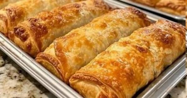 Κρεατόπιτες με Σφολιάτα Τραγανές & Ζουμερές