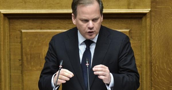 Είναι οριστικό πλέον: Η έκπληξη της χρονιάς με Μητσοτάκη – Καραμανλή