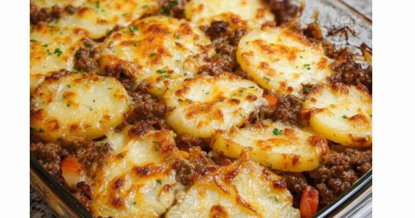 Ρολό κιμά γεμιστό με τυρί, κρεμώδη σάλτσα και ψητές baby πατάτες