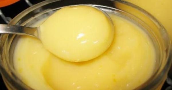 Η πιο εύκολη κρέμα λεμονιού με λίγα υλικά και ελάχιστες θερμίδες