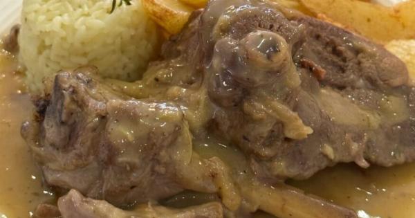 Κατσικάκι ή αρνάκι λαδορίγανη – το φαγητό που μυρίζει Κυριακή στο σπίτι