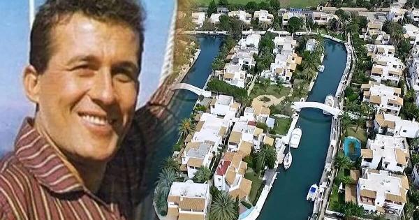 Στο «σφυρί» το παλάτι του Δημήτρη Παπαμιχαήλ στο Πόρτο Ύδρα, όπου άφησε την τελευταία του πνοή – Πόσο το… «σκότωσαν» οι συγγενείς του;