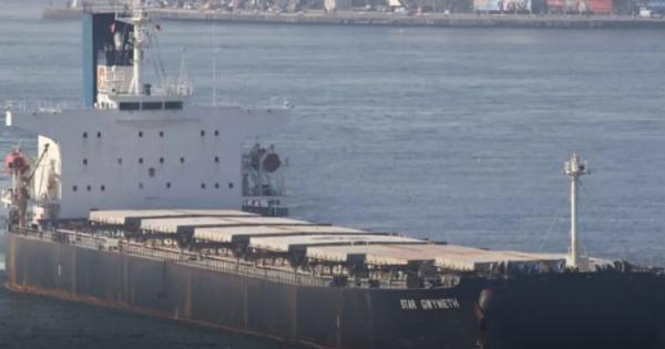 Δεν πάει με τίποτα το μυαλό σας σε ποιον Έλληνα ανήκει το πλοίο που χτυπήθηκε σήμερα στα Στενά του Ορμούζ