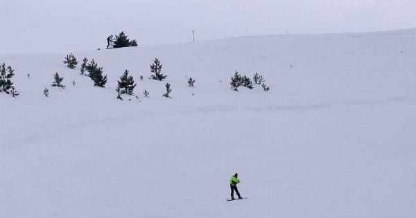 ΤΩΡΑ: ΝΕΚΡΟΣ 5ΧΡΟΝΟΣ ΣΕ ΧΙΟΝΟΔΡΟΜΙΚΟ ΚΕΝΤΡΟ