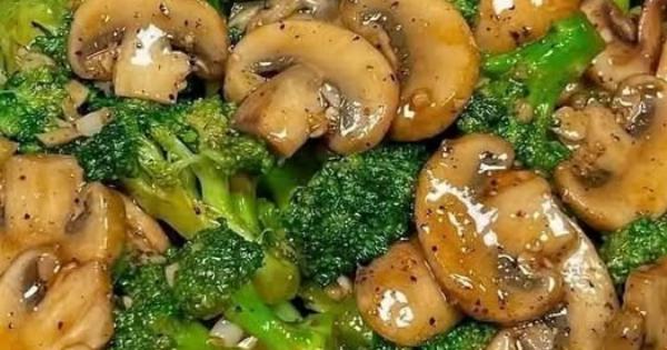 Μπρόκολο με μανιτάρια και σκόρδο – Υγιεινό και εύκολο νηστίσιμο πιάτο
