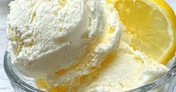 Το πιο εύκολο παγωτό που έχεις φτιάξει ποτέ! μόνο 3 υλικά και το αποτέλεσμα είναι απίστευτα κρεμώδες.