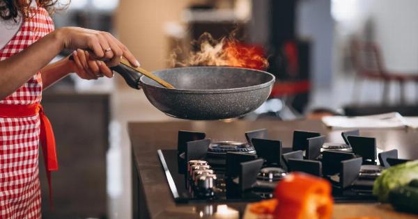 Το μυστικό για να μη μυρίσει το σπίτι όταν τηγανίσετε τον μπακαλιάρο