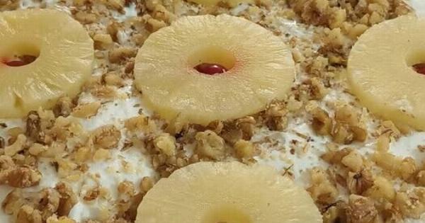 Το πιο δροσερό γλυκό γιαουρτιού με ανανά – Έτοιμο σε 10 λεπτά και πεντανόστιμο