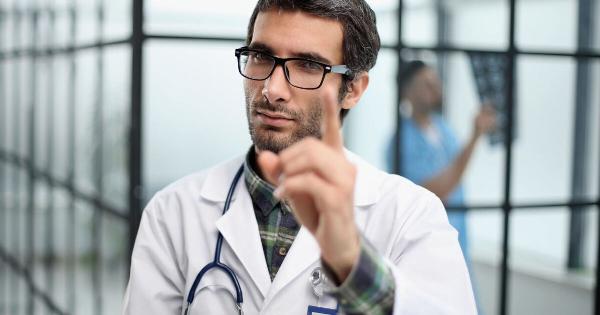 Σχεδόν το 50% των καρκίνων που μπορούν να προληφθούν συνδέονται με μόνο δύο πράγματα