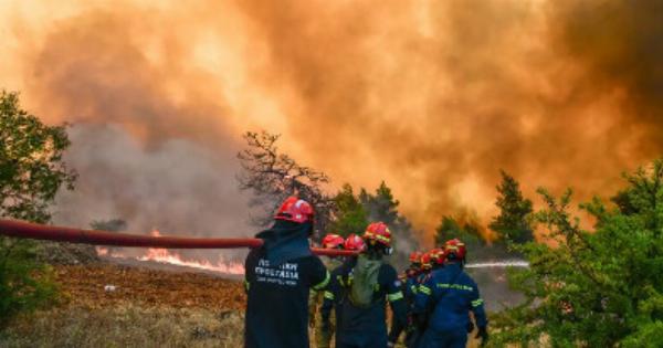 Συναγερμός για φωτιές τα επόμενα 24ωρα: Άνεμοι έως 9 μποφόρ και 39°C