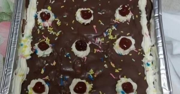 Το πιο εύκολο γλυκό ψυγείου με σαβαγιάρ και σοκολάτα – Γίνεται σε λίγα λεπτά και εξαφανίζεται!