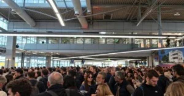 Χάος στο «Ελευθέριος Βενιζέλος»