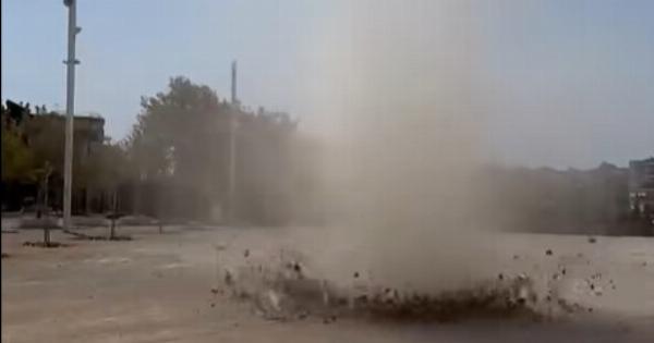 ΕΚΤΑΚΤΟ: Ανεμοστρόβιλος τώρα στη χώρα μας – Τι είναι ο «Dust Devil»