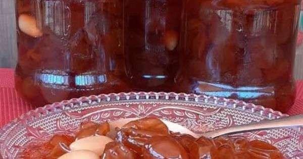 Το μυστικό για το τέλειο γλυκό κουταλιού σταφύλι – Με ανθόνερο που το απογειώνει!