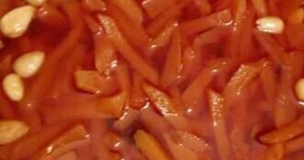 Το πιο αρωματικό γλυκό κουταλιού κυδώνι – Με κανέλα και αμύγδαλα όπως το έφτιαχναν παλιά