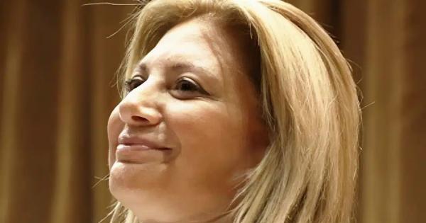 Στο πλευρό της Μαρίας Καρυστιανού ο πιο πλούσιος Έλληνας βουλευτής