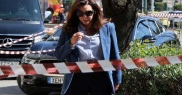 Τραγωδία στο Υπουργείο Τουρισμού: Γιατί η 51χρονη άνοιξε το παράθυρο και έπεσε στο κενό;