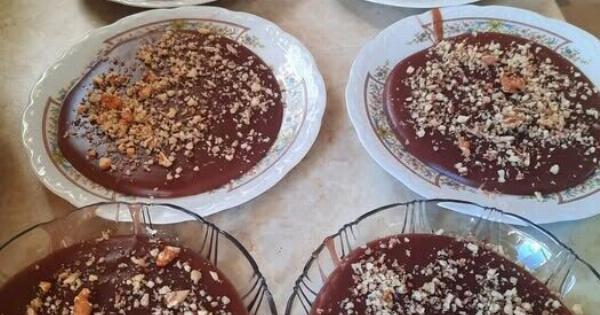 Η παραδοσιακή μουσταλευριά της γιαγιάς με καρύδι – το μυστικό που λίγοι ξέρουν