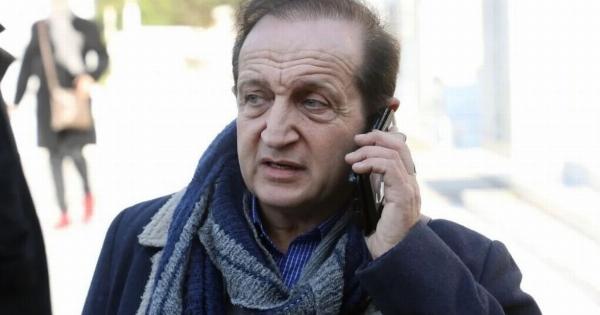 ΜΟΛΙΣ ΕΚΑΝΕ ΤΗΝ ΑΠΟΚΑΛΥΨΗ Ο ΣΠΥΡΟΣ ΜΠΙΜΠΙΛΑΣ ΓΙΑ ΤΟΝ ΓΝΩΣΤΟ ΤΡΑΓΟΥΔΙΣΤΗ ΠΟΥ ΚΑΤΗΓΟΡΕΙΤΑΙ