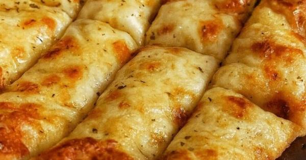 Το πιο εύκολο σκορδόψωμο που θα φτιάξεις ποτέ