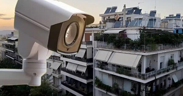 Κάμερες στις πολυκατοικίες: Πότε οι γείτονες μπορούν να πουν «όχι» και τι επιτρέπεται να καταγράφουν