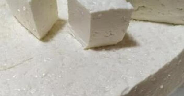 Έφτιαξα φέτα στο σπίτι για πρώτη φορά και σίγουρα δεν θα αγοράσω ποτέ ξανά. Πανεύκολη και οικονομική!