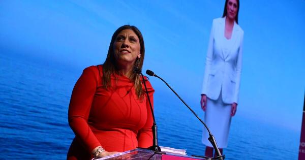 Ξεσάλωσε η Ζωή – Έγινε… Πυροσβέστης, λιμενικός, νοσοκόμα, αγρότισσα, Aρχαία Ελληνίδα