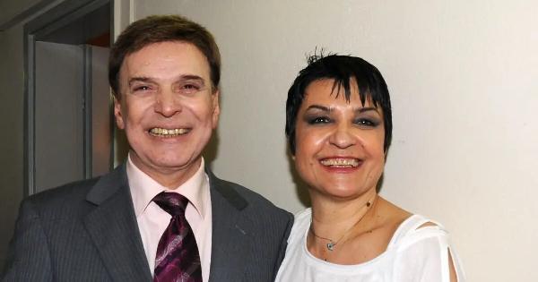 Κηδεία Γιώργου Μαρίνου: Το απρόοπτο στο γραφείο τελετών με το στεφάνι της Κατιάνας Μπαλανίκα