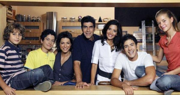 19 χρόνια μετά, κανείς δεν το είχε καταλάβει: Το μεγάλο ψέμα του «Ευτυχισμένοι Μαζί» μόλις αποκαλύφθηκε