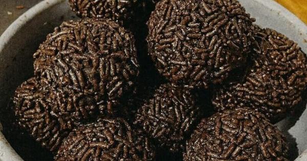 Σοκολατένιες τρούφες που γίνονται σε 10 λεπτά!