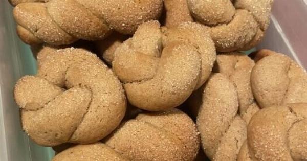 Τα πιο εύκολα κουλουράκια κανέλας για τον καφέ – Δεν μένει ούτε ένα!