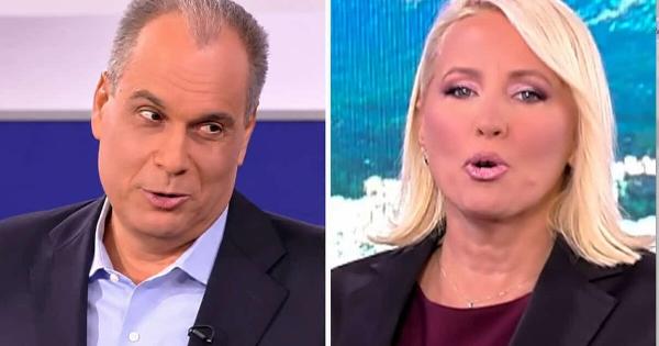 Αμηχανία στον αέρα του Open: Επέστρεψε με μπηχτή ο Στραβελάκης- Η αντίδραση της Παπακωστοπούλου (Video)