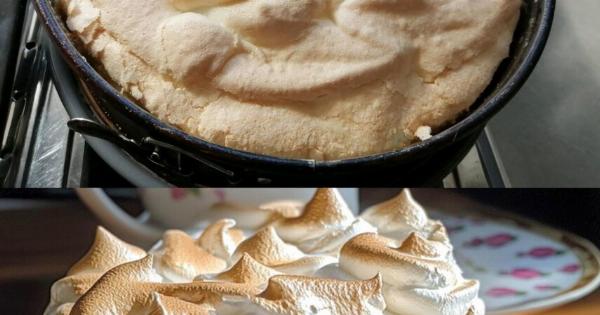 Λατρεύω όταν η μαμά ψήνει αυτό το κέικ! Είναι τόσο νόστιμο και με τόσες λίγες θερμίδες που τρώω όλο το ταψί