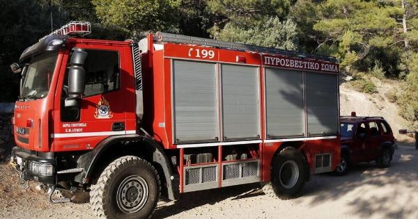 ΕΚΤΑΚΤΟ: Μεγάλη φωτιά τώρα στη χώρα μας – Δίνουν μάχη 6 εναέρια μέσα