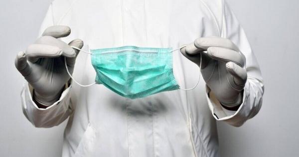 ΕΚΤΑΚΤΟ: ΞΑΝΑ ΥΠΟΧΡΕΩΤΙΚΕΣ ΟΙ ΜΑΣΚΕΣ ΤΟΥ ΚΟΡΟΝΟΙΟΥ