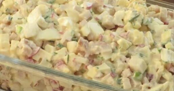 Πολύ νόστιμη σαλάτα με βραστά αυγά, μπορεί να γίνει και γρήγορο πρωτεϊνικό γεύμα