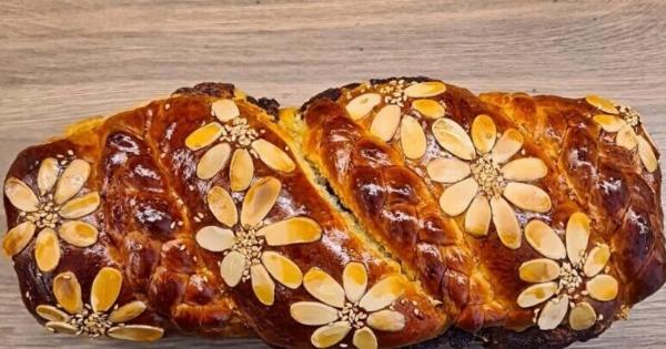 Τσουρέκι γεμιστό με νουτέλα αφράτο με ίνες – Η συνταγή που πετυχαίνει πάντα